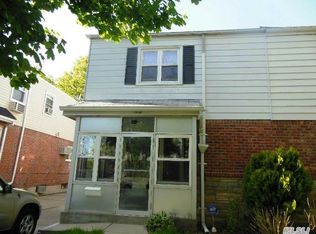 21733 47th Rd, Flushing, NY 11361