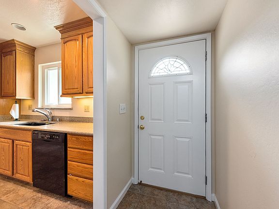 3rd image of 2129 Barrett Ave
