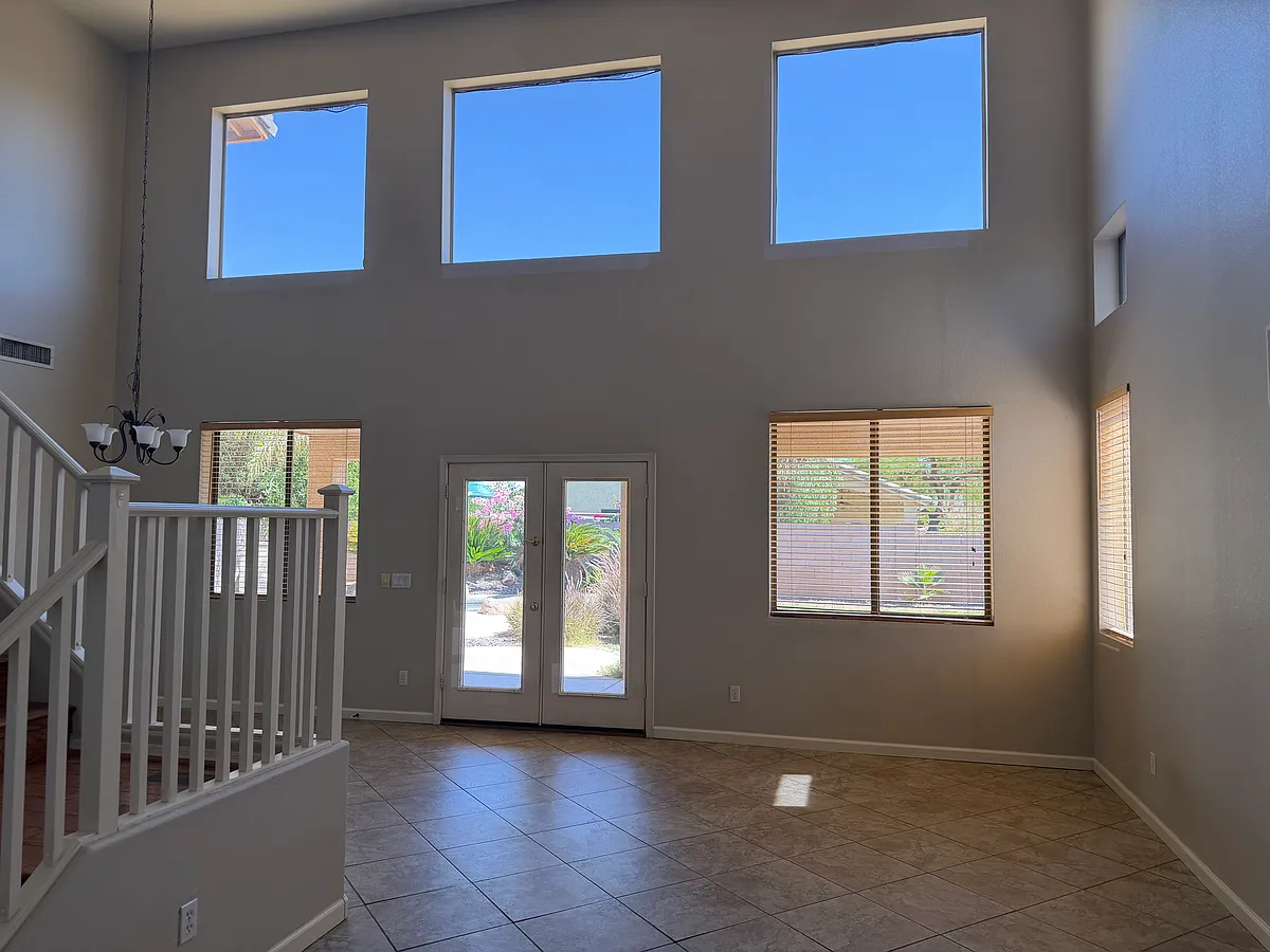 Building Photo - 2813 E Runaway Bay Pl