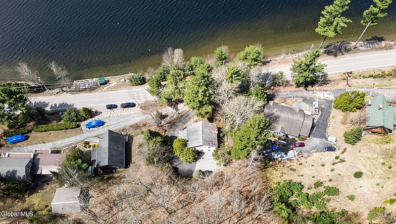 3rd image of 496 E Shore Drive