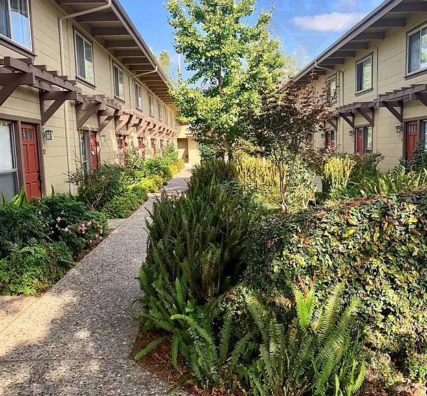 3756 San Remo Dr #7 — Photo 4