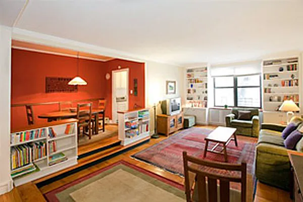 Sold by Warren Lewis Realty | media 14