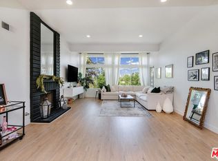 7800 Topanga Canyon Blvd APT 206, Canoga Park, CA 91304