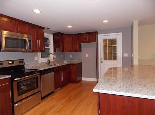 2nd image of 20 Leland Dr