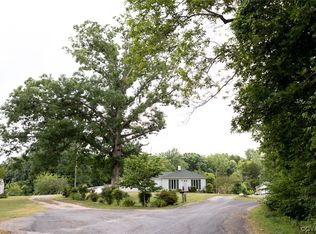 71 Spillman Rd, Farmville, VA 23901