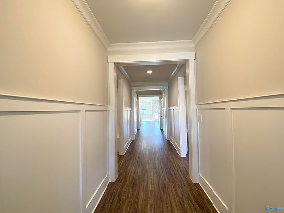 2nd image of 4002 Pride Mountain Dr SE