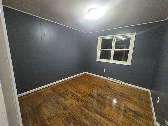 3rd image of 217 Fairfield St #11R