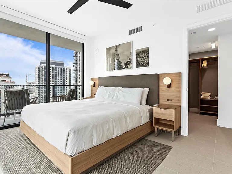 601 NE 1st Ave #2905 — Photo 8