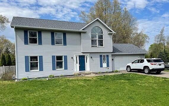 1st image of 307 Hidden Forest Ln