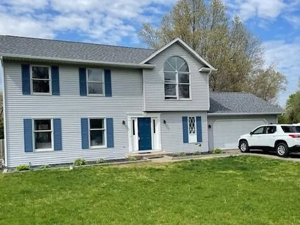 307 Hidden Forest Ln, Battle Creek, MI 49014