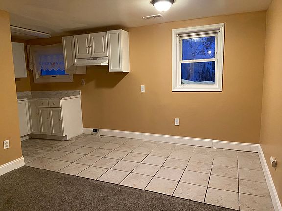 2nd image of 1703 Pierce Ave #3