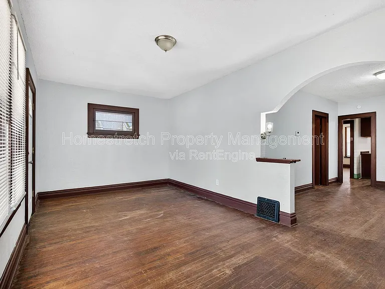 5944 Thekla Ave — Photo 10
