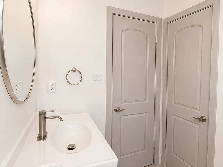 5245 Bakman Ave #9 — Photo 22