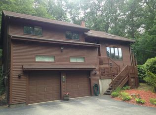122 Wells Park Rd, Sturbridge, MA 01566
