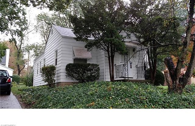 1st image of 1479 Campbell St