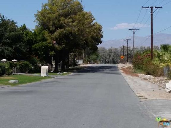 3rd image of 40395 Starlight Ln
