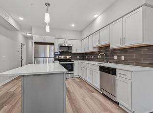 956 19th Ave NE #1, Minneapolis, MN 55418