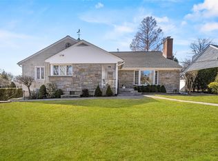 27 Carrigan Ave, White Plains, NY 10605
