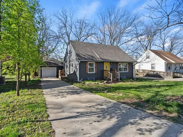 7705 E 50th Ter, Kansas City, MO 64129