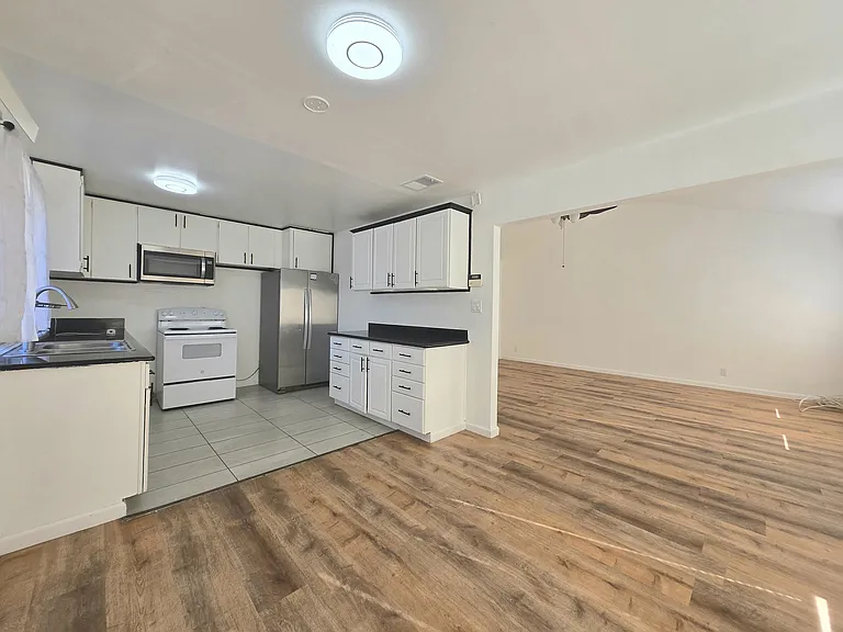 27756 Hummingbird Ct — Photo 14