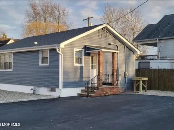 700 Anglesea Ave, Ocean Gate, NJ 08740