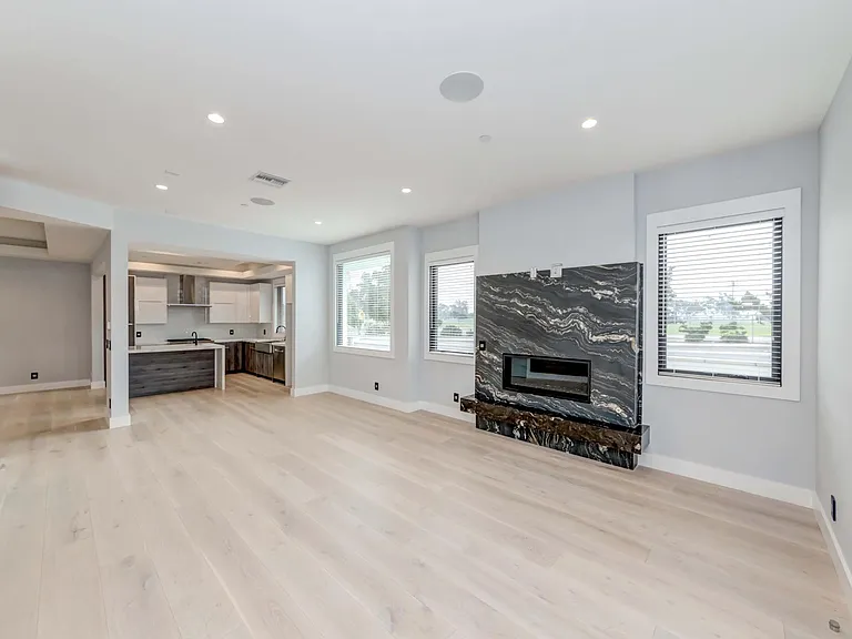 18538 Amie Ave — Photo 3