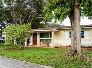 6790 Charleston St, Hollywood, FL 33024