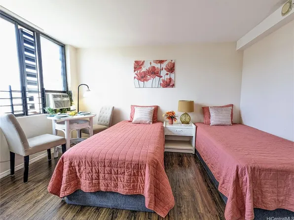 444 Niu St #3708B, Honolulu, HI 96815