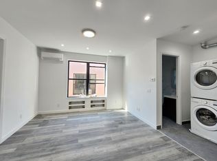 21-24 21st Rd #2R, Astoria, NY 11105