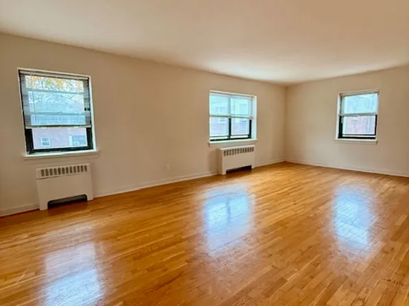 (undisclosed Address), Rutherford, NJ 07070