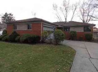 26063 Dover Ave, Warren, MI