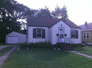 626 9th St N, Moorhead, MN 56560