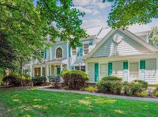 3206 Wheatland Farms Dr, Oakton, VA 22124