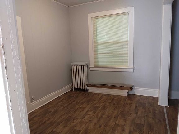 5th image of 148 Grant Ave #148B