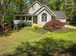 905 N Crestview Dr, Seneca, SC 29678