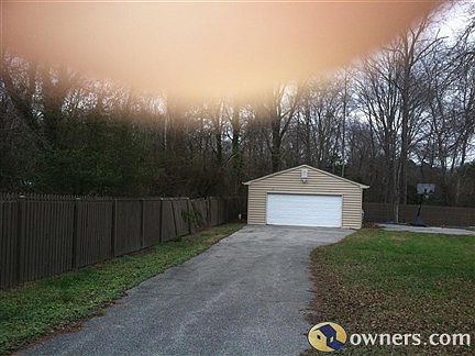 Detached 4 Car Garage