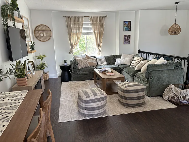 322 Stamford Dr — Photo 3