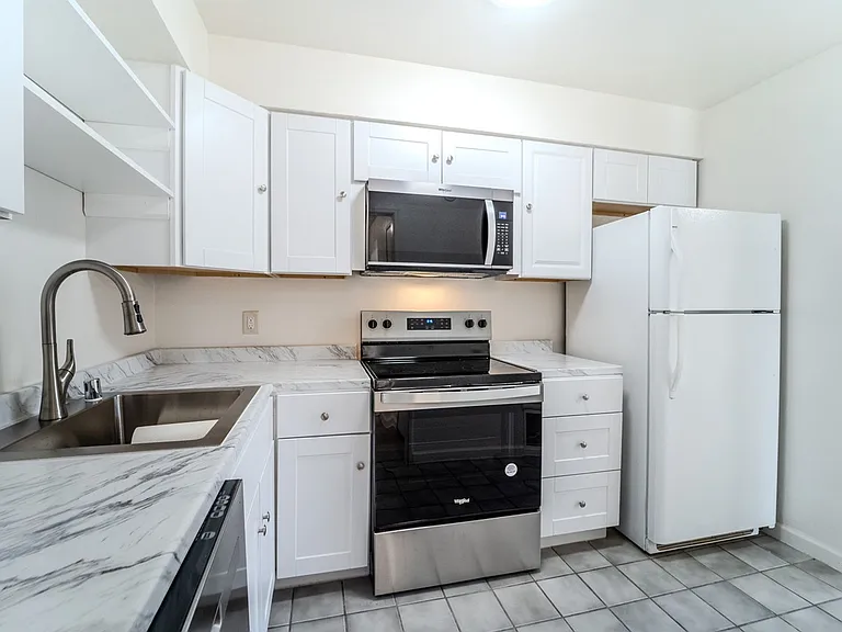 1199 Casita Dr #1 — Photo 2
