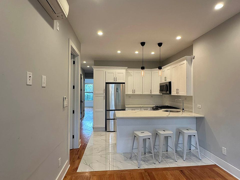 1st image of 490 Chauncey St #2G