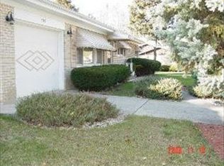 508 S Carol Ln, Mount Prospect, IL 60056