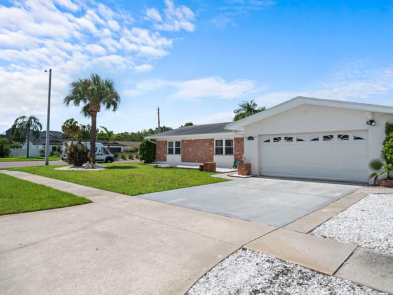 8402 Lava Pl — Photo 39