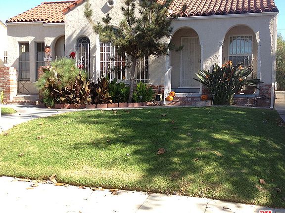 2nd image of 536 N Poinsettia Pl