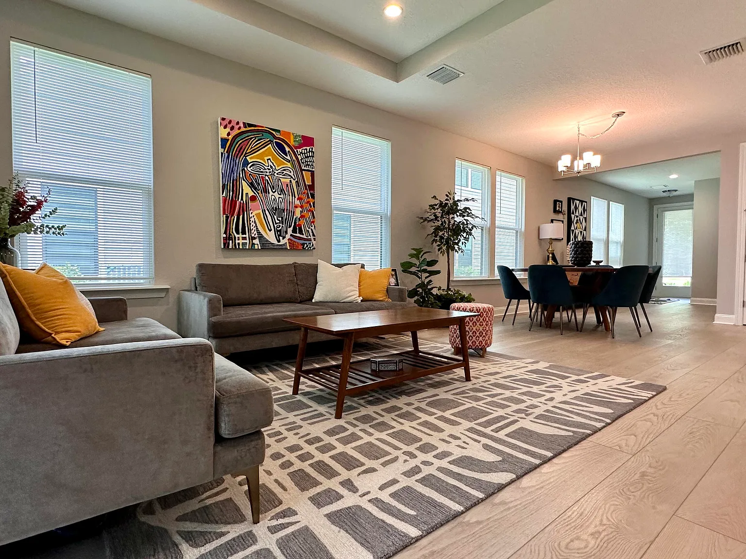 3 bed, 3.0 bath, 2205 sqft, $3,200 — Photo 2