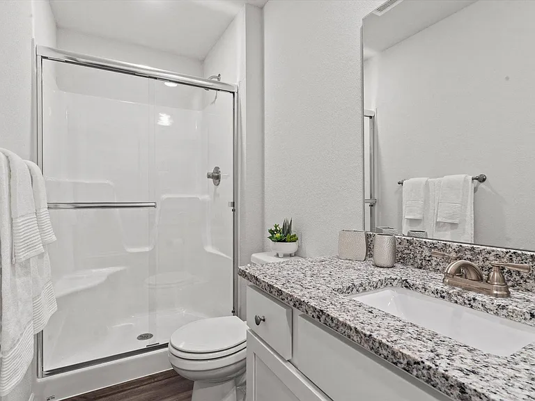 Oak Woods Townhomes — Photo 21