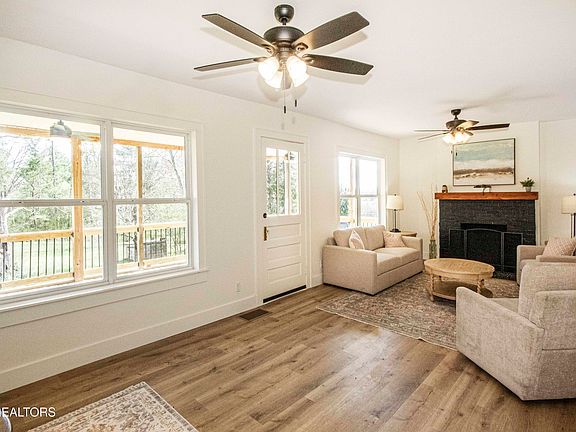 5th image of 4610 Green Rd