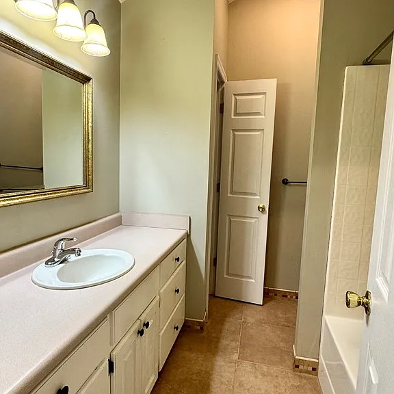 Merriman Ct — Photo 17