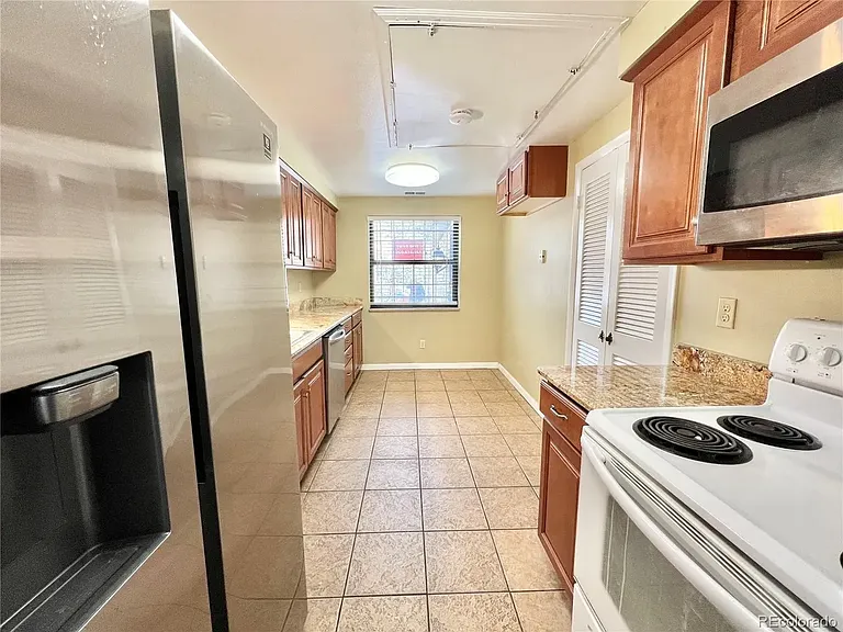 7250 Eastmoor Dr #111 — Photo 15