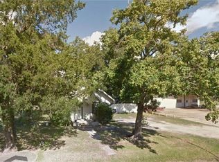 708 Broadway St, Markham, TX 77456