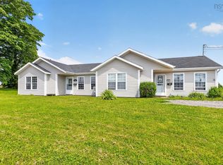 942/944 Main St, Cape Breton, NS B1A4Z3
