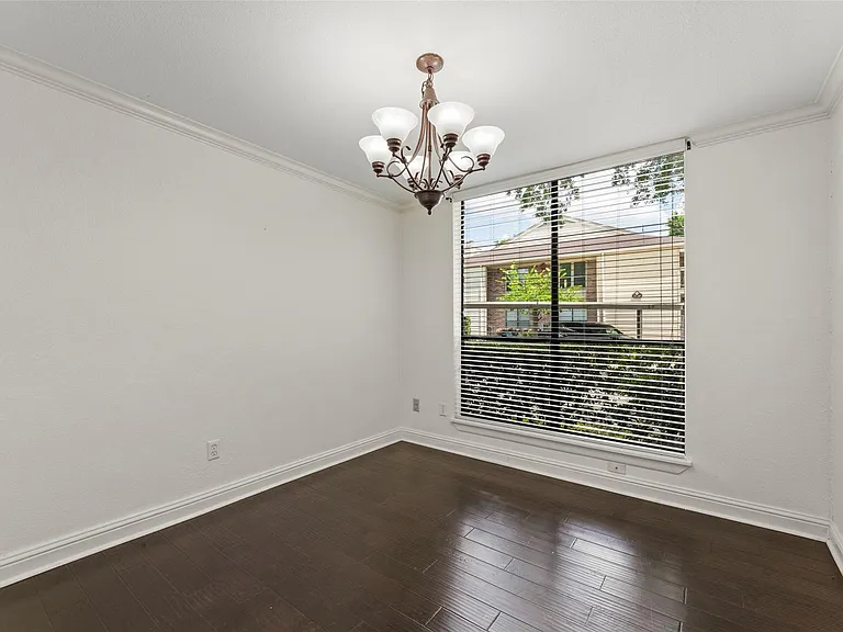 1881 Bering Dr #87 — Photo 4